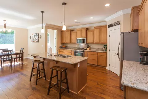 5544 Lexi Ln, Redding, CA 96001 photo 11