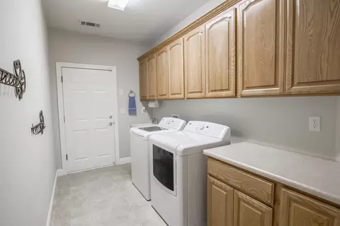 1580 Spanish Bay Dr, Redding, CA 96003 photo 17