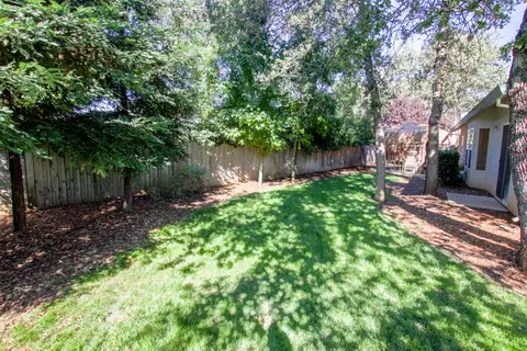 1580 Spanish Bay Dr, Redding, CA 96003 photo 20
