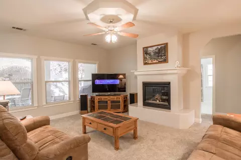 1580 Spanish Bay Dr, Redding, CA 96003 photo 3