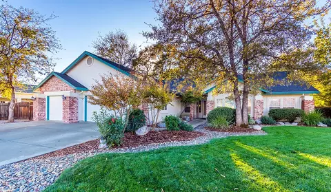1580 Spanish Bay Dr, Redding, CA 96003 photo 1