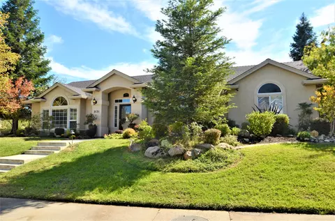 2131 Dartmouth Dr, Redding, CA 96001 photo 2