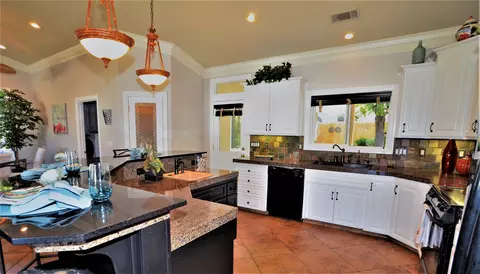 2131 Dartmouth Dr, Redding, CA 96001 photo 17
