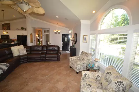 2131 Dartmouth Dr, Redding, CA 96001 photo 14