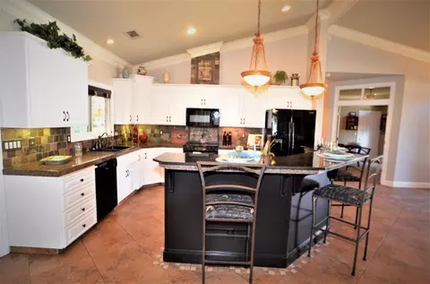 2131 Dartmouth Dr, Redding, CA 96001 photo 22