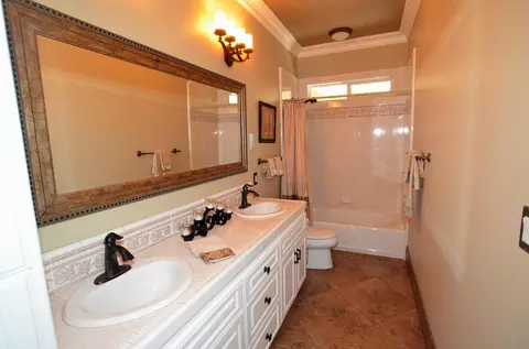 2131 Dartmouth Dr, Redding, CA 96001 photo 26