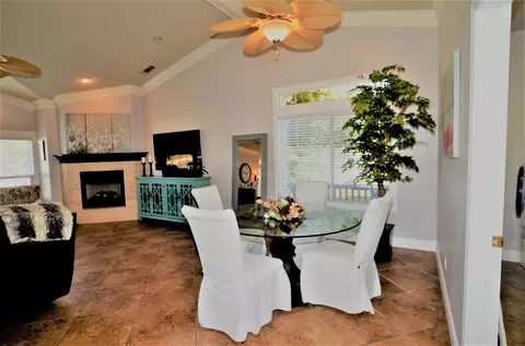 2131 Dartmouth Dr, Redding, CA 96001 photo 16