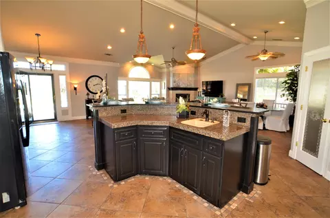 2131 Dartmouth Dr, Redding, CA 96001 photo 19