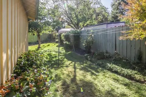 668 Delta St, Redding, CA 96003 photo 19