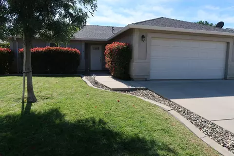 1069 Monterra Ln, Redding, CA 96002 photo 2