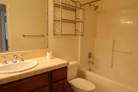 1069 Monterra Ln, Redding, CA 96002 photo 6