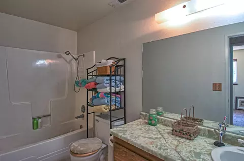 9668 Swasey Dr, Redding, CA 96001 photo 22