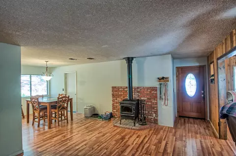 9668 Swasey Dr, Redding, CA 96001 photo 8