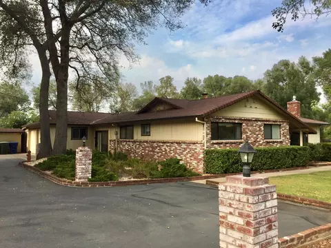 8585 Redbank Rd, Redding, CA 96001 photo 2
