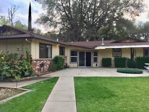 8585 Redbank Rd, Redding, CA 96001 photo 4