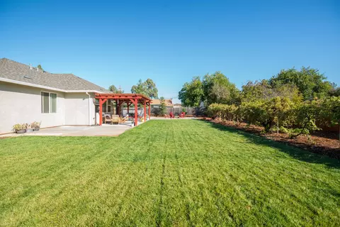2331 Marlene Ave, Redding, CA 96002 photo 4