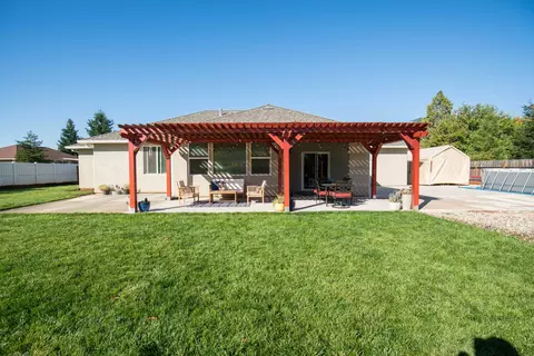 2331 Marlene Ave, Redding, CA 96002 photo 3