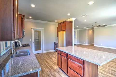 1342 Bonhurst, Redding, CA 96003 photo 11