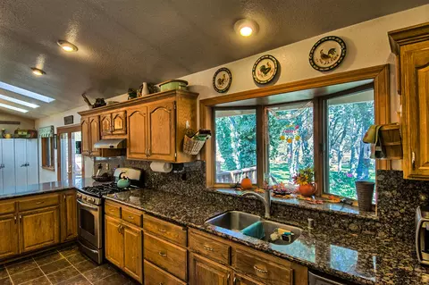 14525 Chico Ct, Red Bluff, CA 96080 photo 7