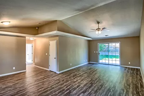 850 Spaniel Dr, Redding, CA 96003 photo 6