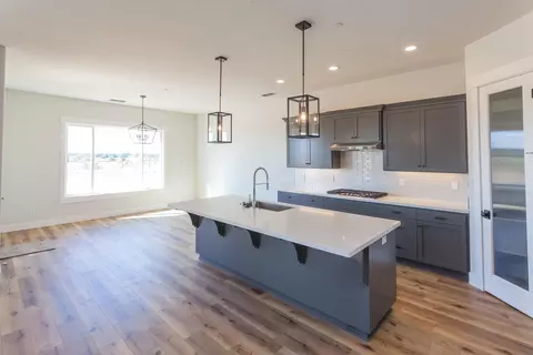 3764 Thomason Trl, Redding, CA 96002 photo 4