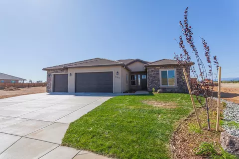 3764 Thomason Trl, Redding, CA 96002 photo 1