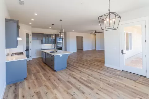 3764 Thomason Trl, Redding, CA 96002 photo 5
