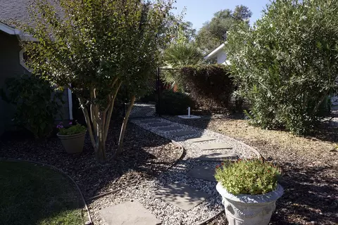 6796 Tucker Ln, Redding, CA 96002 photo 19