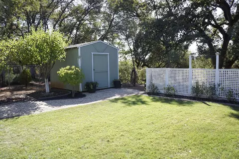 6796 Tucker Ln, Redding, CA 96002 photo 10