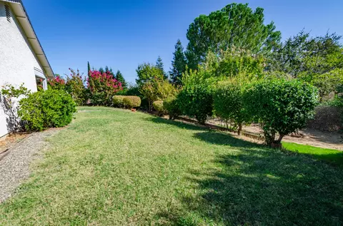 2715 Howard Dr, Redding, CA 96001 photo 24