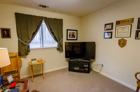2715 Howard Dr, Redding, CA 96001 photo 5