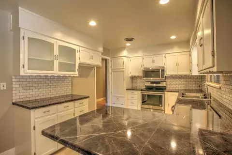 2166 Canyon Rd, Redding, CA 96001 photo 25
