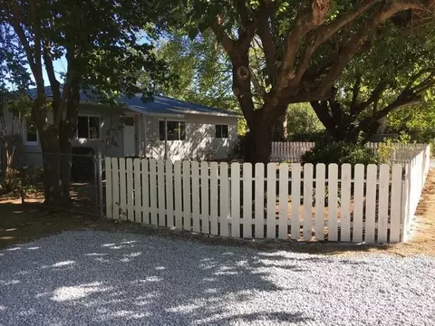 7725 Thistle Ln, Redding, CA 96002 photo 5
