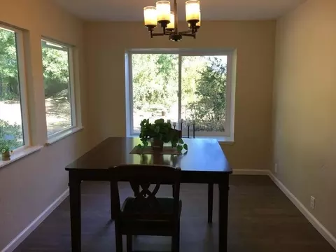 7725 Thistle Ln, Redding, CA 96002 photo 6