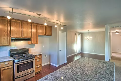 1520 Lacey Ln, Redding, CA 96003 photo 8