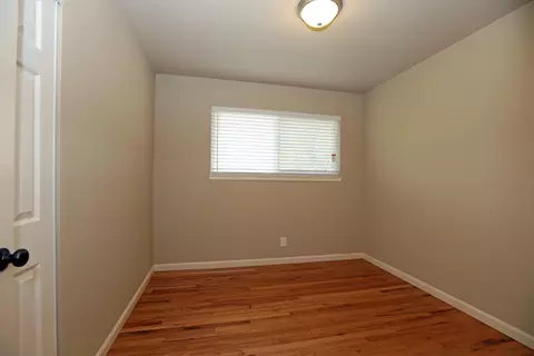 1316 Riviera Dr, Redding, CA 96001 photo 6