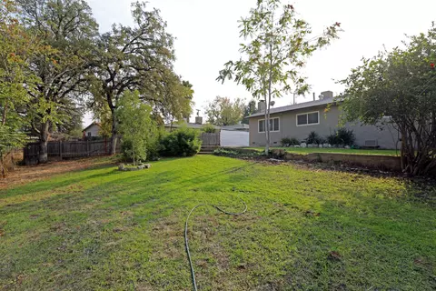 1316 Riviera Dr, Redding, CA 96001 photo 10