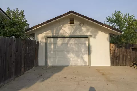 1911 Marlene Ave, Redding, CA 96002 photo 7