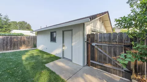 1911 Marlene Ave, Redding, CA 96002 photo 8