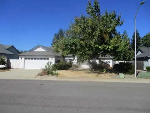 3046 Henrys Fork Dr, Redding, CA 96002 photo 1