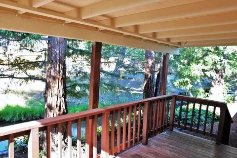 4501 Chippewa Ln, Redding, CA 96003 photo 2