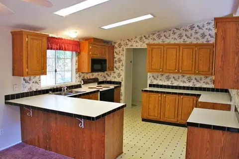 4501 Chippewa Ln, Redding, CA 96003 photo 3