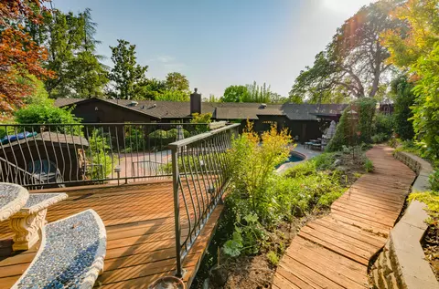 1125 Redbud Dr, Redding, CA 96001 photo 43