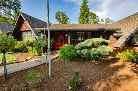 1125 Redbud Dr, Redding, CA 96001 photo 12