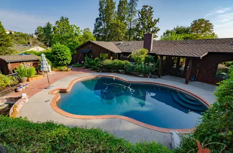 1125 Redbud Dr, Redding, CA 96001 photo 5
