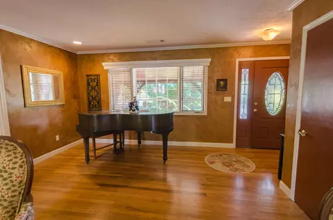 1125 Redbud Dr, Redding, CA 96001 photo 3
