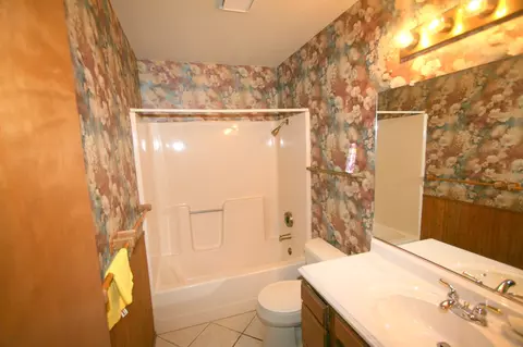 1830 Tiburon Dr, Redding, CA 96003 photo 16