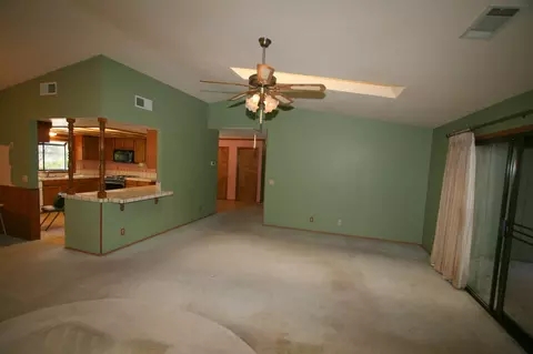 1830 Tiburon Dr, Redding, CA 96003 photo 2