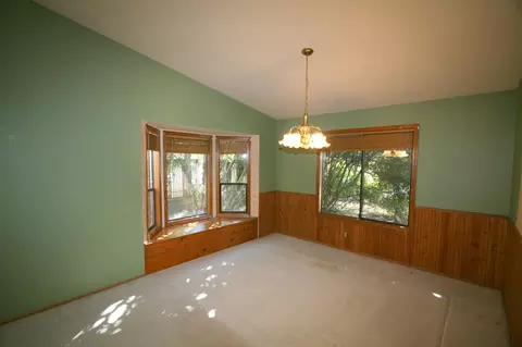 1830 Tiburon Dr, Redding, CA 96003 photo 4