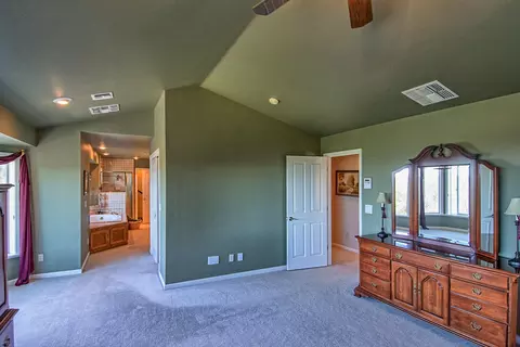 15252 Prospect Dr, Redding, CA 96001 photo 31